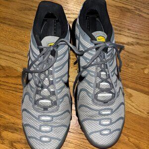Nike Air Max Plus Tn Gray & Black Mens Sneakers Size 13